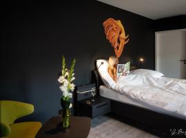 Boutique Hôtel, La Cour de la Reine, Rooftop & Bistronomique Restaurant，位于斯帕的酒店