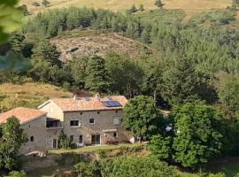 Gîte de la chanal 07，位于Villevocance的酒店
