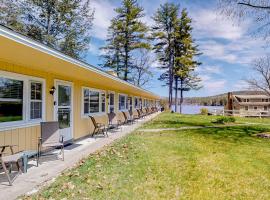 King Birch Lake Homes，位于Alton的酒店