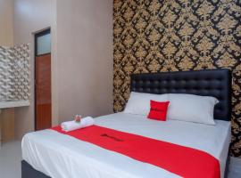 RedDoorz Syariah near Stasiun Gumilir Cilacap，位于Gumilir的酒店
