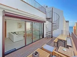 Luxe 8P dorpshuis centrum l'Escala 50m van strand