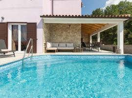 Villa El Istria，位于拉宾的酒店