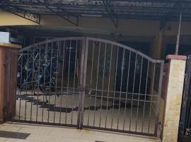 Homestay D'chacha，位于八打灵再也的酒店