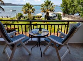 THE ''GOLDEN HOUR'' BEACHFRONT COTTAGE，位于沃尔沃罗的乡村别墅