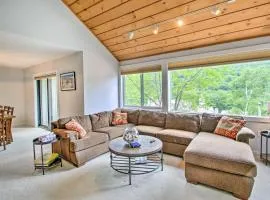 Cozy Lincoln Condo about 1 Mi to Loon Mountain!