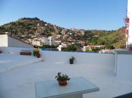 Villa Kotetsi - Rooms To Let - Volissos - Chios，位于VolissosVolissos Castle附近的酒店