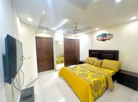 Peacefull one bedroom apartment in Bahria town，位于拉瓦尔品第的酒店