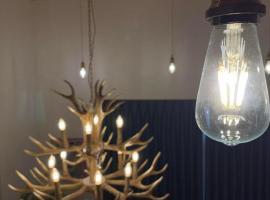 四国まんなか宿 IBUKI ＊一棟貸切スタイル「四国の拠点宿」＊，位于Kanonji的酒店