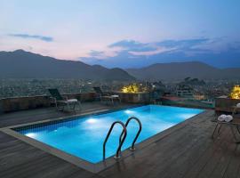 Ramada Encore by Wyndham Kathmandu Thamel，位于加德满都的酒店