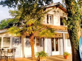 Shifting Sands Surf Camp，位于拉本讷的酒店