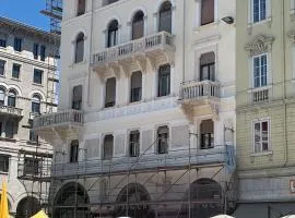 Piazza Goldoni Rooms