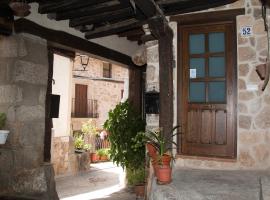 LA CASITA DEL PORTAL，位于佩德罗－贝尔纳多的酒店