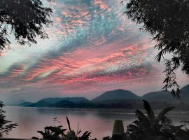 On The Mekong Resort，位于琅勃拉邦的家庭/亲子酒店