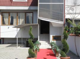 Hotel Majestic，位于斯科普里的酒店