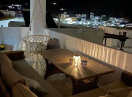 Aegean Breeze Kythnos Greek small apartment，位于Mérichas的公寓