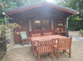 Huis H8，位于伊皮的酒店