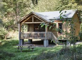 Tiny House Cetturu - 2-pers luxe en romantisch boshuisje，位于胡法利兹的木屋