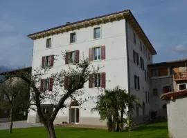 Palazzo Oltre