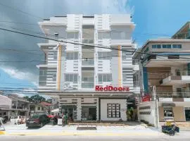 RedDoorz @ St. Catherine Residences Olongapo City