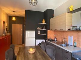 Dan's place，位于奥里库姆的酒店