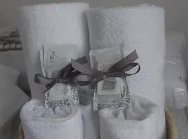 New J&J Hostel，位于奥伦塞的旅馆