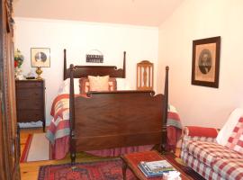 Heritage Inn #06 Lincoln Presidential Suite by KABINO on upper level，位于Snowflake的酒店