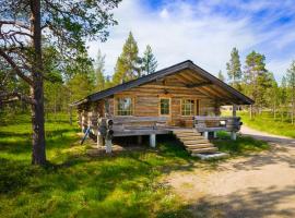 Arctic Log Cabins，位于萨利色尔卡的乡村别墅