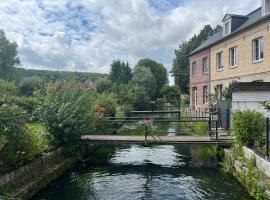 NEW ! Maison normande en bord de rivière，位于Martin-Église的酒店