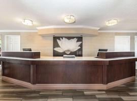 Travelodge by Wyndham El Paso - Airport，位于埃尔帕索的酒店