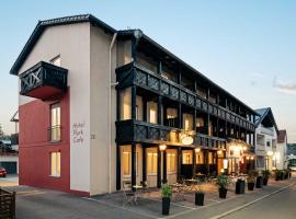 赖克尔公园咖啡酒店，位于巴特阿巴赫的酒店