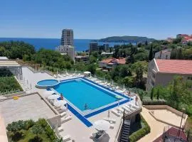 Comfort studio with sea view and swimming pool