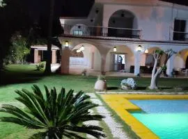 Lovely spacious five bedroom villa with a pool