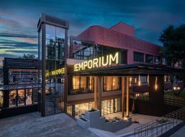 The Emporium Plovdiv - MGALLERY Best Luxury Modern Hotel 2023，位于普罗夫迪夫的酒店