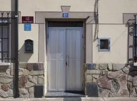 CASA PURI - ACOGEDORA CASA CON PARKING y PATIO INTERIOR