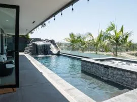 New Modern Luxury Estate - Pool, Slide, Grotto
