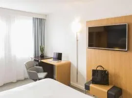 诺沃特斯塔伯格中央哈勒酒店