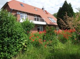 Haus Rosengarten- Ruhige Ferienwohnungen im Grünen，位于Sehlen的酒店