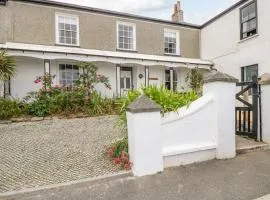 1 Dormer Villas
