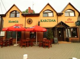 Karczma Pod Jesionem，位于Brdów的旅馆