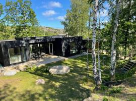 Holiday home HÄLLEVIKSSTRAND V，位于Hälleviksstrand的酒店