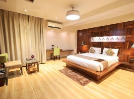 Hotel RS Exclusive Stay & Fine Dine - Near to Akola Junction，位于Akola的酒店