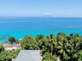 Crystal Apartments Seychelles SeaView Ground Floor，位于Glacis的酒店