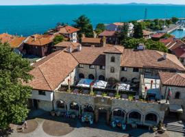 Castro Mesembria Boutique Hotel，位于内塞伯尔Nesebar Old Town的酒店