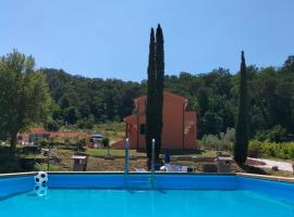 B&B Agriturismo Regno di Toscana，位于科莱萨尔韦蒂的酒店
