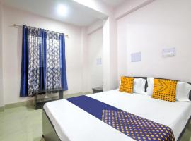 SPOT ON 77290 Raison Hotel，位于贾姆谢德布尔的酒店