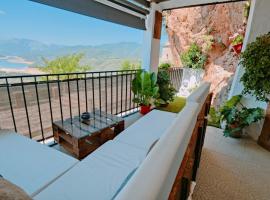 Alojamiento Rural El Peñon de Hornos，位于奥尔诺斯的酒店