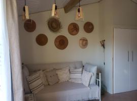 Studio Léonie, le cottage de l'étang，位于Le Tablier的酒店