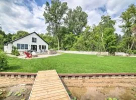 Newly Built Gilletts Lake Gem: Dock & Hot Tub