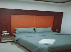 HOTEL GAMALAMA，位于查亚普拉的酒店