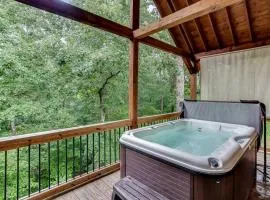 Deluxe Couples Cabin on Creek